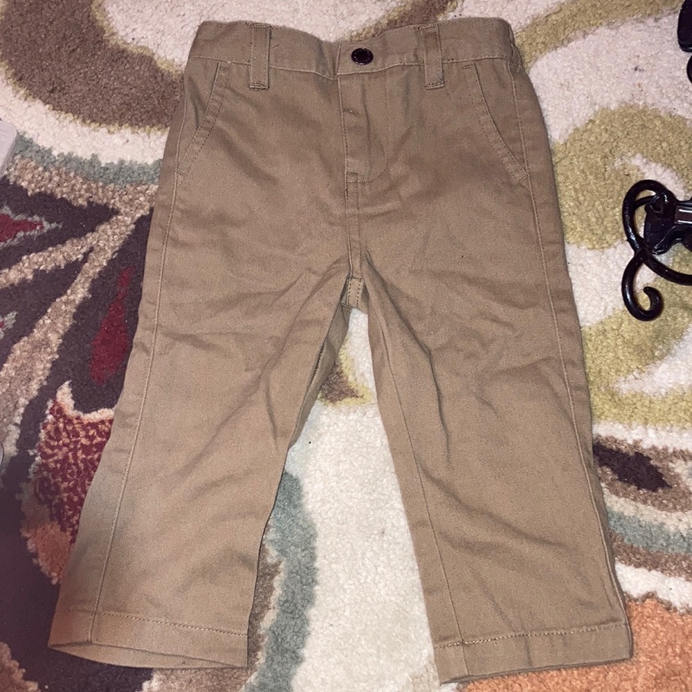 Khaki Nautica pants never worn. Size 18M